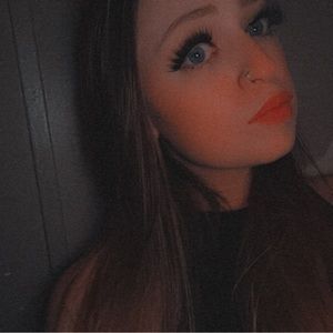 Meet your Posher, Alissa